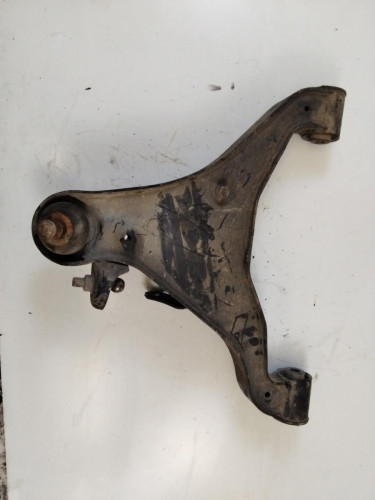 BRAZO SUSPENSION INFERIOR DELANTERO IZQUIERDO 