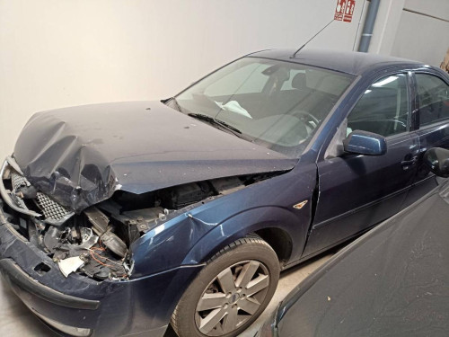 FORD MONDEO BERLINA (GE) — vehículo donante para recambios 