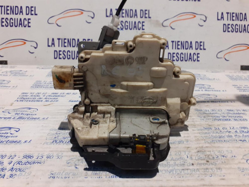  CERRADURA PUERTA TRASERA IZQUIERDA 