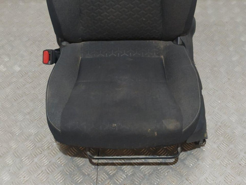  ASIENTO DELANTERO IZQUIERDO TOYOTA YARIS CROSS 