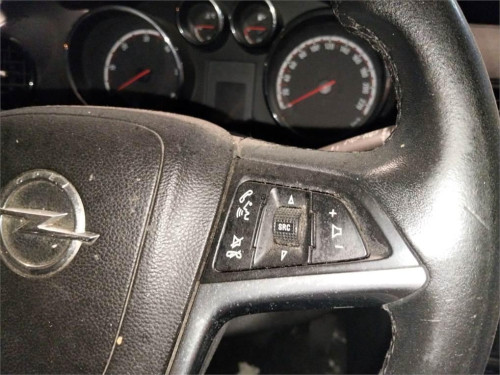 MANDO VOLANTE Opel MERIVA B 