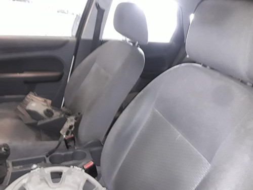  FORD FOCUS BERLINA (CAP) 