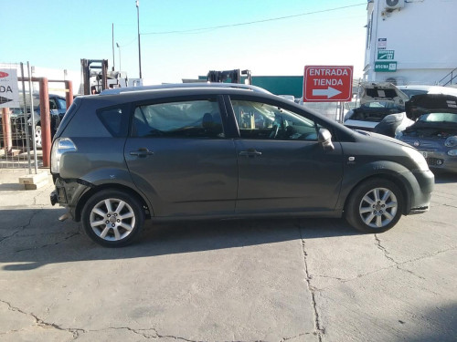  TOYOTA COROLLA VERSO (R1) 
