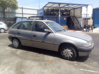 OPEL ASTRA F BERLINA