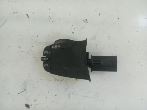  MANDO MULTIFUNCION Ford FIESTA (CBK) 