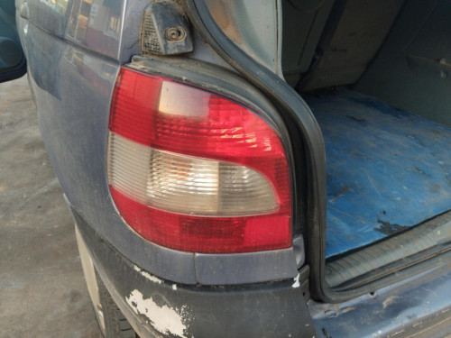 PILOTO TRASERO IZQUIERDO Renault Megane I Scenic (JA0)(1996->) Renault Megane I Scenic (JA0)(1996->) 