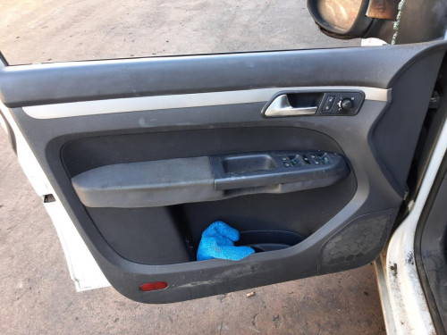VOLKSWAGEN TOURAN (1T2) — автомобиль-донор на запчасти 