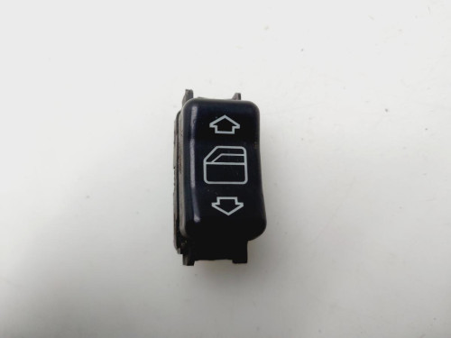 MANDO ELEVALUNAS DELANTERO DERECHO Mercedes-Benz CLASE C (BM 202) BERLINA 