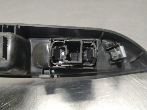  MANDO ELEVALUNAS TRASERO DERECHO FORD B-MAX (CB2) 