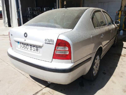 SKODA OCTAVIA BERLINA (1U2) 