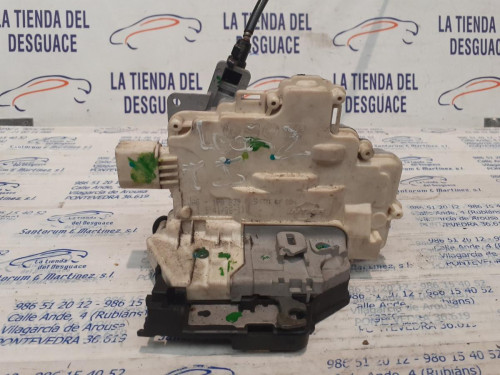  CERRADURA PUERTA TRASERA IZQUIERDA 