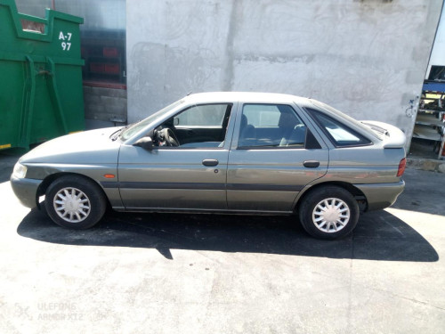 FORD ESCORT BERL./TURNIER 
