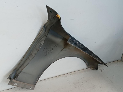 ALETA DELANTERA IZQUIERDA MERCEDES-BENZ CLASE C (BM 205) BERLINA 