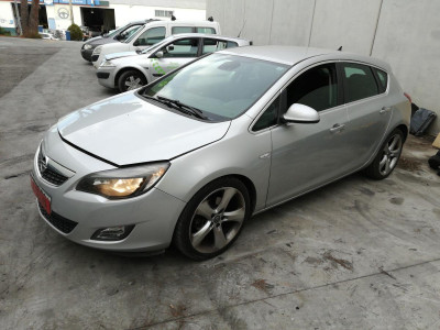 OPEL ASTRA J BERLINA 5P
