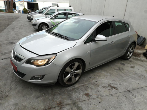 OPEL ASTRA J BERLINA 5P — автомобиль-донор на запчасти 
