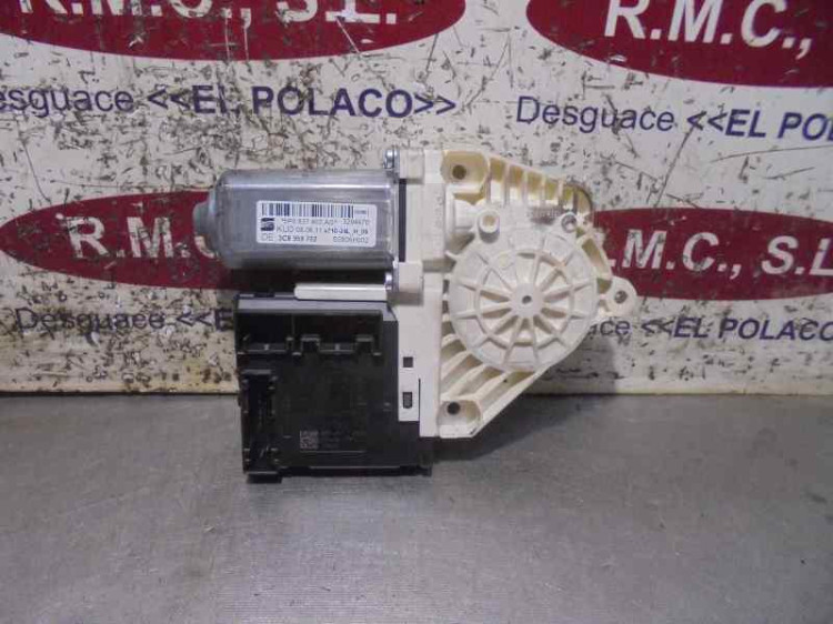MOTOR ELEVALUNAS DELANTERO DERECHO