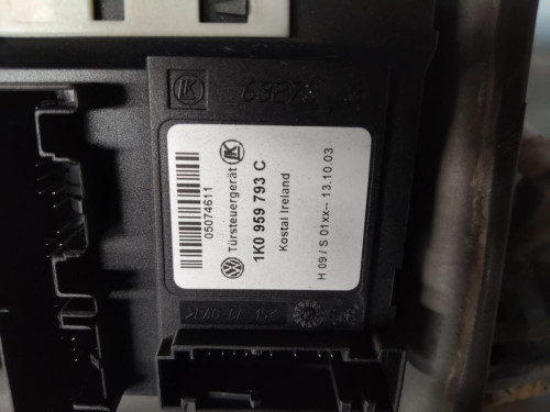 ELEVALUNAS DELANTERO IZQUIERDO Volkswagen GOLF V (1K1)(10.2003) 