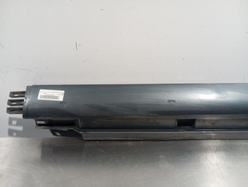 FALDON LATERAL Volkswagen PASSAT BERLINA (362) 