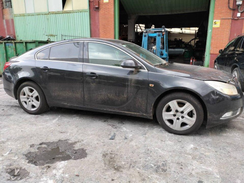  OPEL INSIGNIA BERLINA 