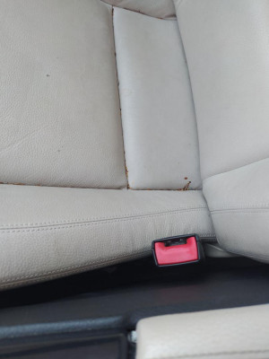 ENGANCHE CINTURON DELANTERO DERECHO