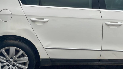 PUERTA TRASERA DERECHA Volkswagen PASSAT BERLINA (3C2) 