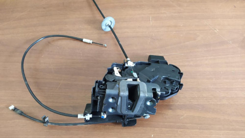 CERRADURA PUERTA DELANTERA IZQUIERDA Land Rover FREELANDER (LR2) 