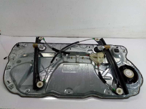 ELEVALUNAS DELANTERO DERECHO Volkswagen POLO IV (9N1) 