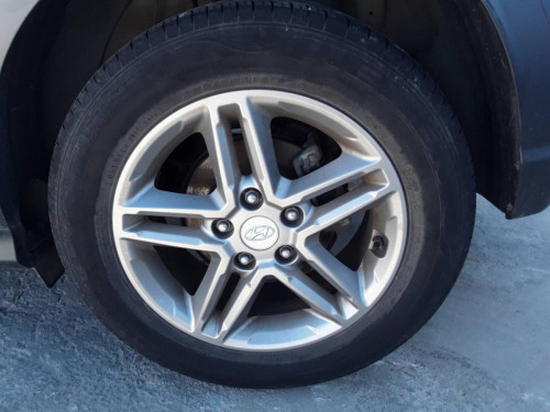 LLANTA Hyundai KONA (OS) 
