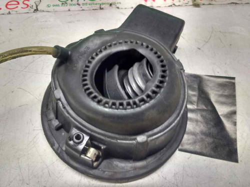 TAPA EXTERIOR COMBUSTIBLE Volkswagen GOLF IV BERLINA (1J1)(10.1997) 