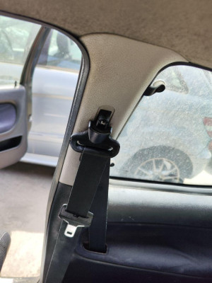 CINTURON SEGURIDAD DELANTERO DERECHO