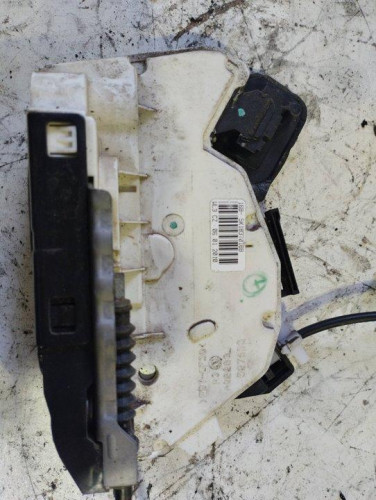 CERRADURA PUERTA DELANTERA DERECHA 