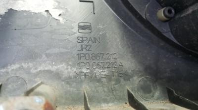 GUARNECIDO PUERTA TRASERA DERECHA, SEAT, LEON (1P1)