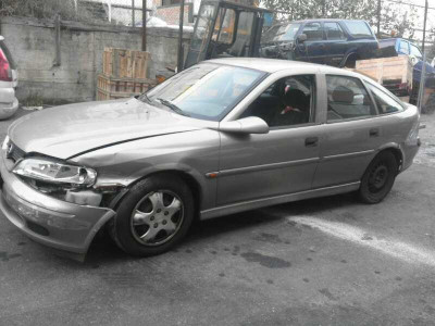OPEL VECTRA B BERLINA