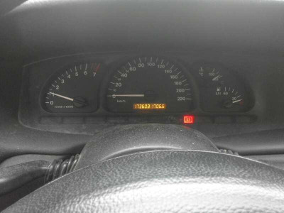 OPEL VECTRA B BERLINA