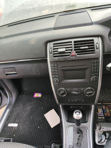 CONSOLA CENTRAL Mercedes-Benz CLASE B (BM 245) 