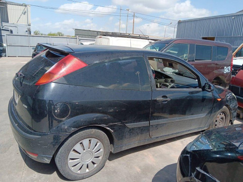FORD FOCUS BERLINA (CAK) — vehículo donante para recambios 