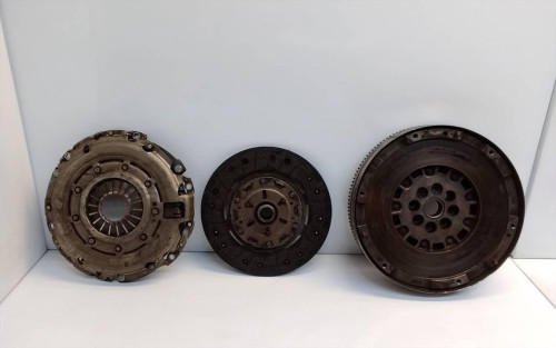 KIT EMBRAGUE Opel ZAFIRA B 