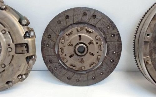 KIT EMBRAGUE Opel ZAFIRA B 