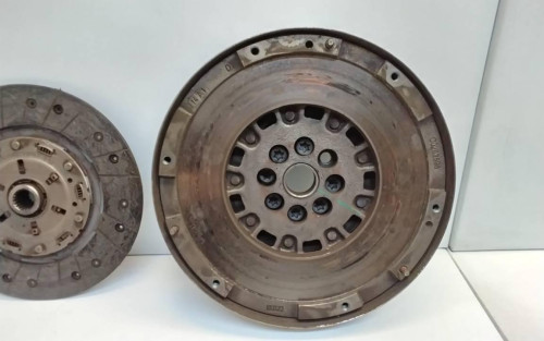 KIT EMBRAGUE Opel ZAFIRA B 
