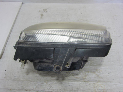 FARO IZQUIERDO VOLKSWAGEN POLO III BERLINA (6N2) 