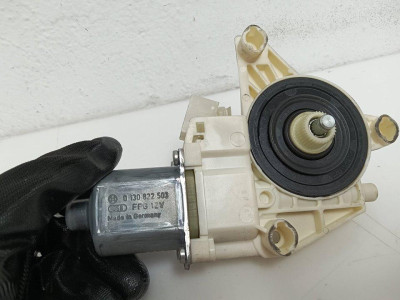 MOTOR ELEVALUNAS DELANTERO IZQUIERDO, MERCEDES-BENZ, CLASE C (BM 204) BERLINA