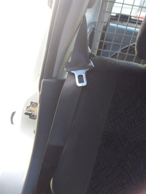 CINTURON SEGURIDAD TRASERO DERECHO