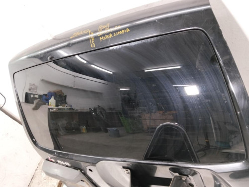  PORTON TRASERO MITSUBISHI MONTERO (V60/V70) 