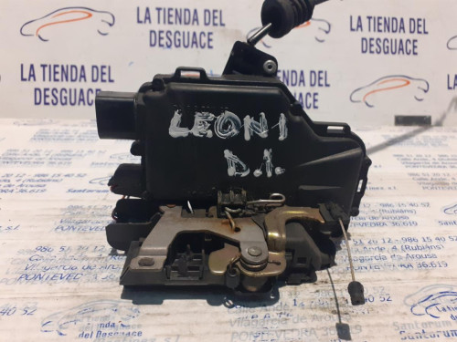  CERRADURA PUERTA DELANTERA IZQUIERDA 