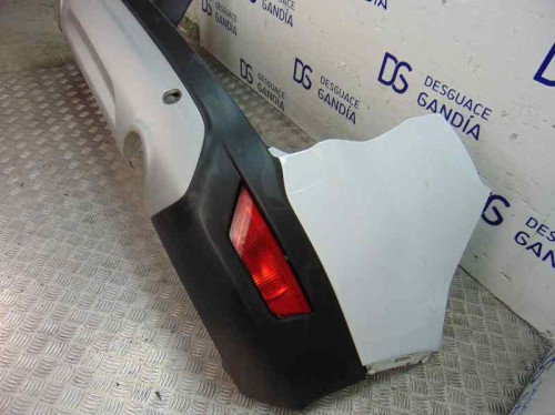  PARAGOLPES TRASERO 