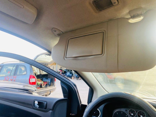  FORD FOCUS BERLINA (CAP) 