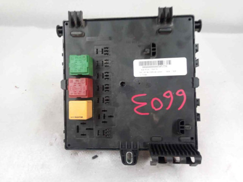 CAJA RELES / FUSIBLES Opel VECTRA C BERLINA 