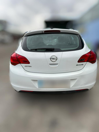  OPEL ASTRA J BERLINA 5P 