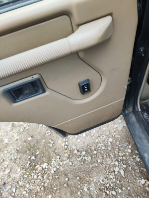 ELEVALUNAS TRASERO IZQUIERDO, LAND ROVER, DISCOVERY (LT)