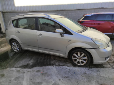 TOYOTA COROLLA VERSO (R1)